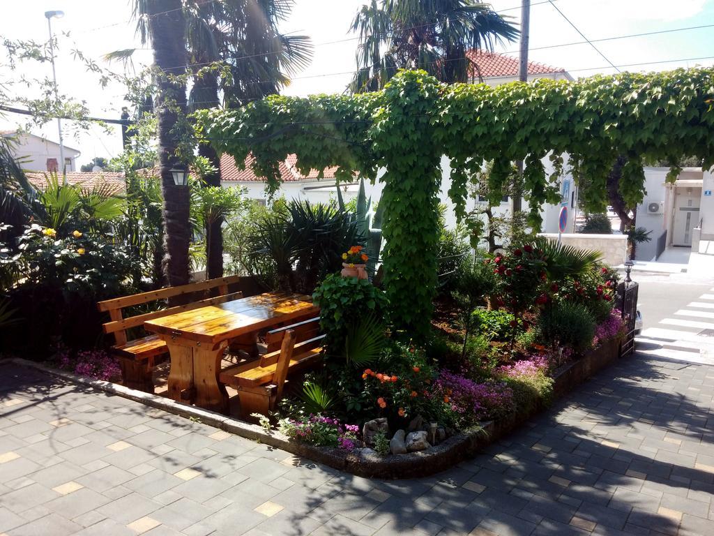 Apartmani Totic Crikvenica Exteriér fotografie